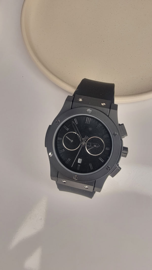 ساعت مچی مردانه هابلو(هابلوت) کلاسیک تمام مشکی عقربه ها نقره ای